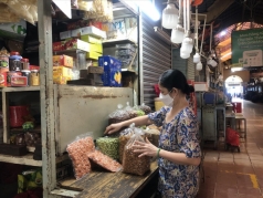tieu thuong thap thom mua tet