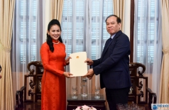 viet nam bo nhiem lanh su danh du tai bo bien nga